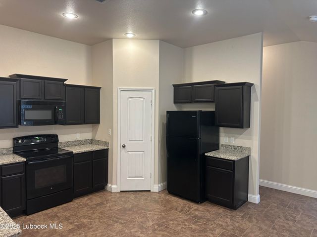 6932 37th Street, Lubbock, TX 79407