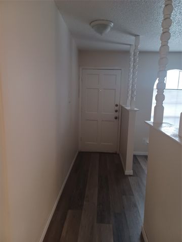 6909 Maryhill Road, Forest Hill, TX 76140