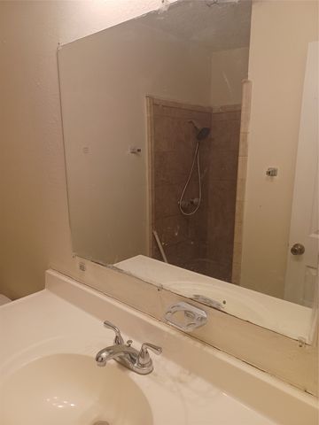 6909 Maryhill Road, Forest Hill, TX 76140