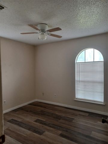 6909 Maryhill Road, Forest Hill, TX 76140