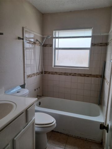 6909 Maryhill Road, Forest Hill, TX 76140