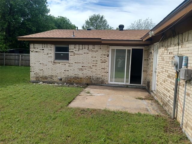 6909 Maryhill Road, Forest Hill, TX 76140