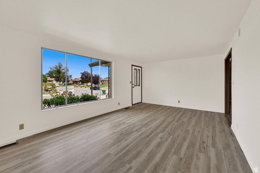 106 W 700 N, Clearfield, UT 84015 — photo 5