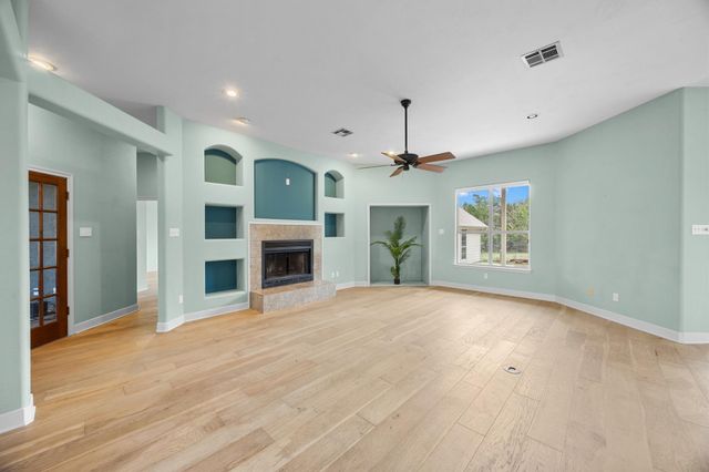 2003 Fountainwood DR, Georgetown, TX 78633