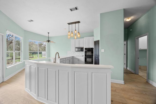 2003 Fountainwood DR, Georgetown, TX 78633