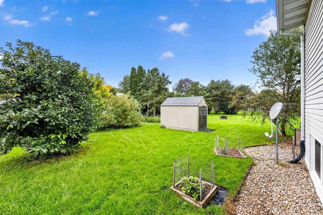 1727 Delaware Drive, Sun Prairie, WI 53590