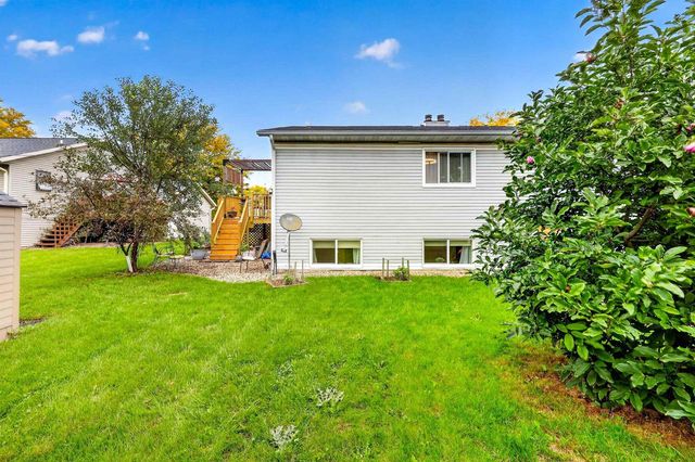 1727 Delaware Drive, Sun Prairie, WI 53590