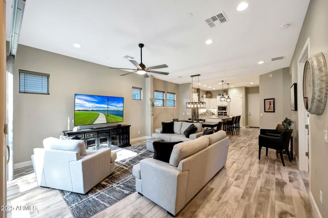 20719 W MEDLOCK Drive, Buckeye, AZ 85396