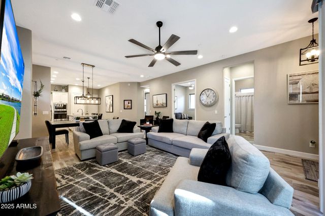 20719 W MEDLOCK Drive, Buckeye, AZ 85396