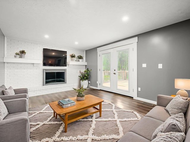 305 Caro Lane, Columbus, OH 43230