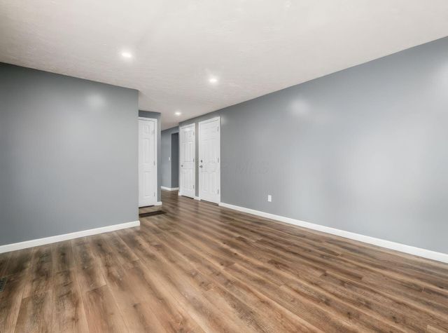 305 Caro Lane, Columbus, OH 43230