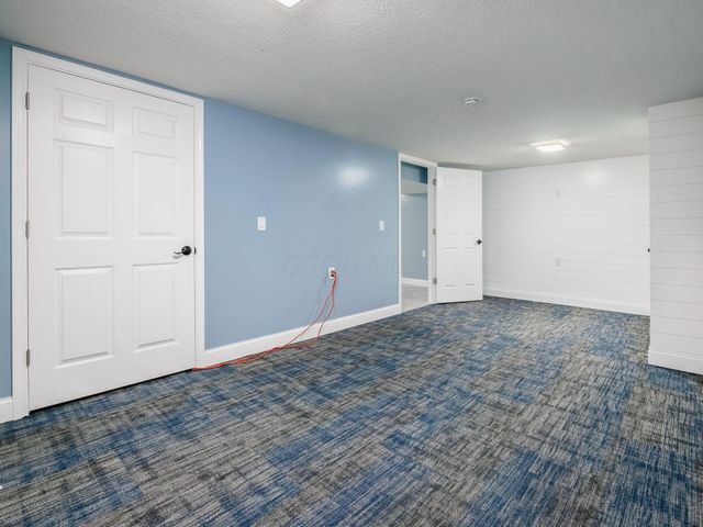 305 Caro Lane, Columbus, OH 43230
