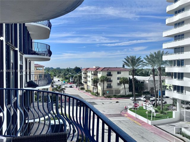 8877 Collins Ave 402, Surfside, FL 33154