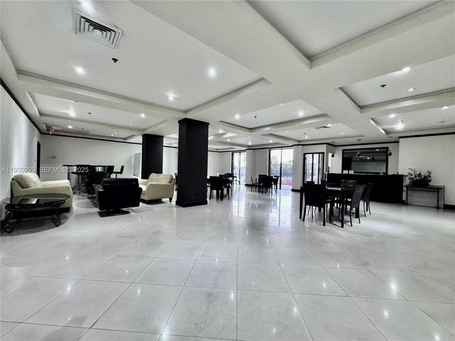 8877 Collins Ave 402, Surfside, FL 33154