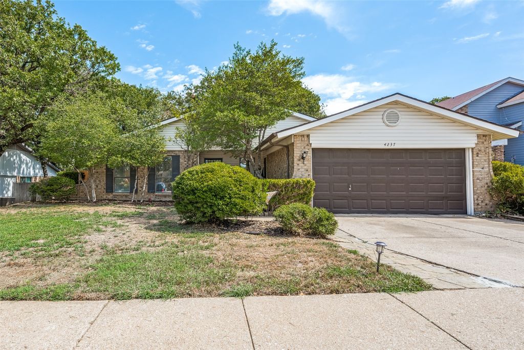 4237 Glen Springs Drive, Arlington, TX 76016 — photo 2