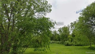 37521 Utica Road, Sterling Heights, MI 48312