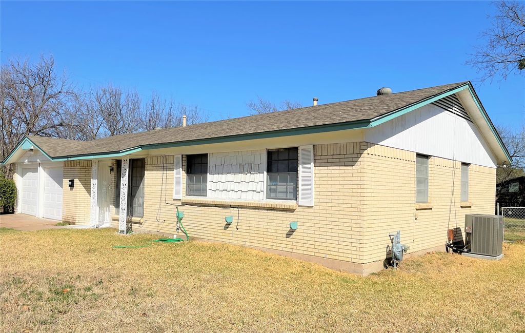 5609 Conlin Drive, Fort Worth, TX 76134