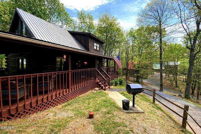 1708 Parkway View Court, Sevierville, TN 37876