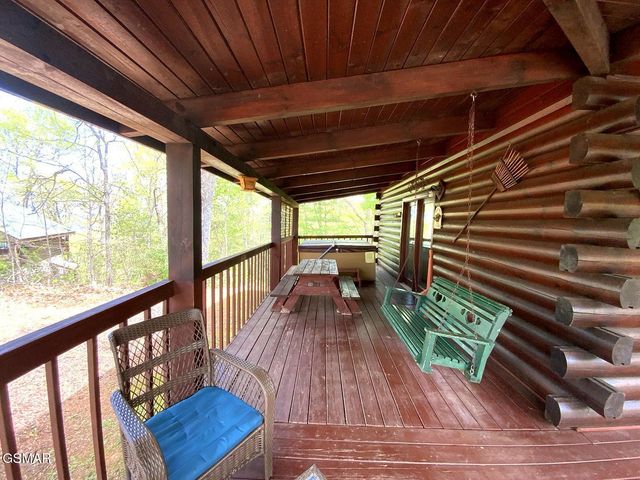 1708 Parkway View Court, Sevierville, TN 37876