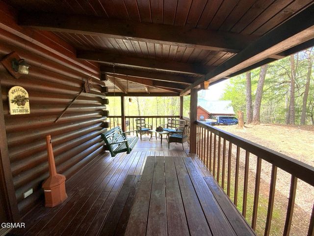1708 Parkway View Court, Sevierville, TN 37876