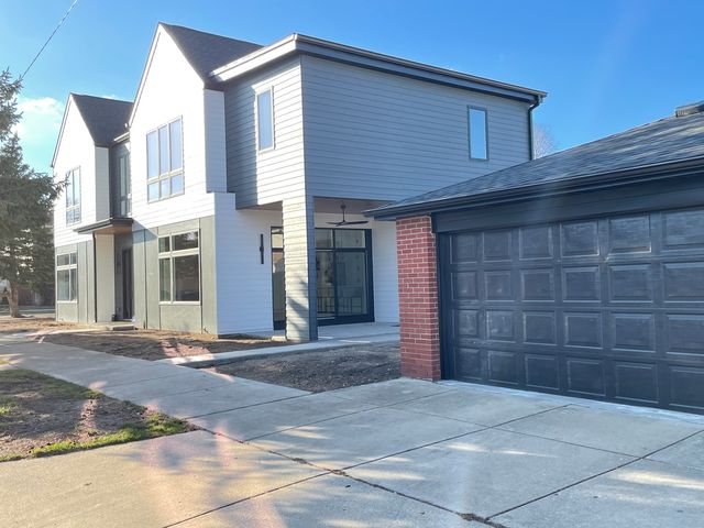 7301 N Oriole Avenue, Chicago, IL 60631