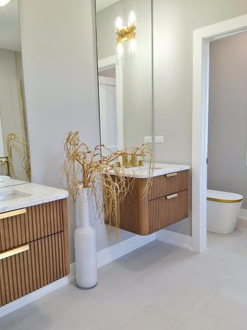 7301 N Oriole Avenue, Chicago, IL 60631