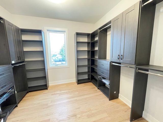 7301 N Oriole Avenue, Chicago, IL 60631