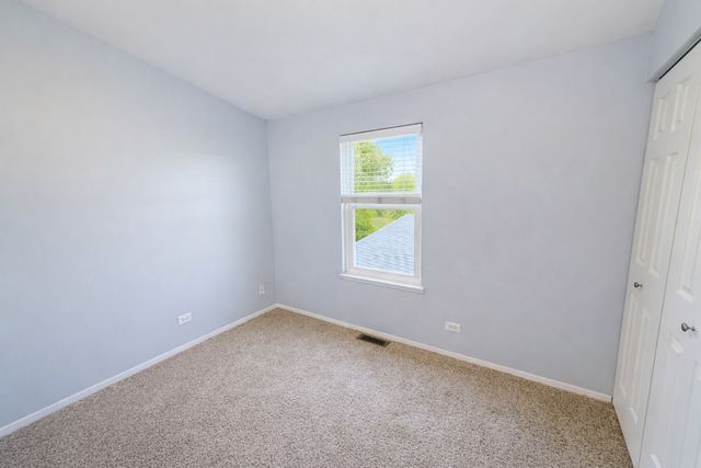 2624 Prairieview Lane S, Aurora, IL 60502