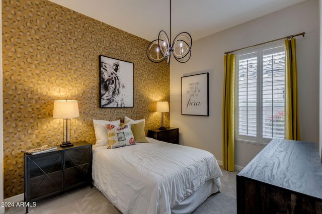 10476 W Harmony Lane, Peoria, AZ 85382