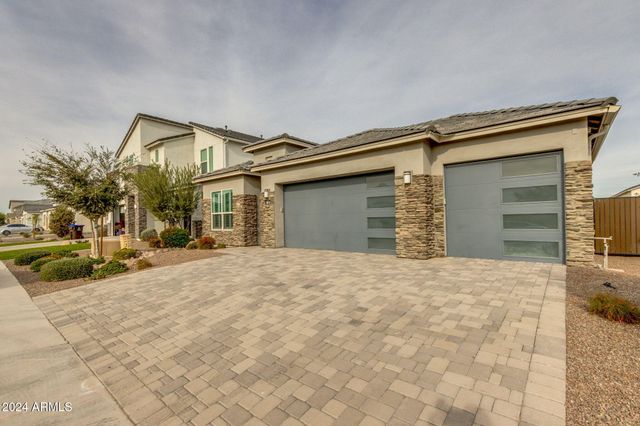 10476 W Harmony Lane, Peoria, AZ 85382