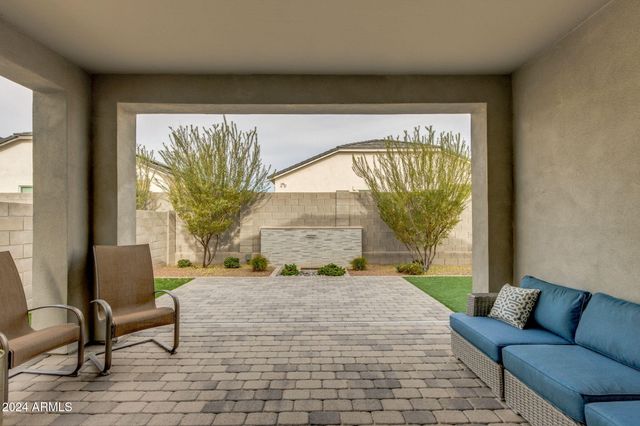 10476 W Harmony Lane, Peoria, AZ 85382