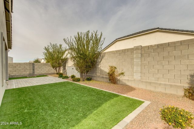 10476 W Harmony Lane, Peoria, AZ 85382