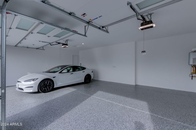 10476 W Harmony Lane, Peoria, AZ 85382