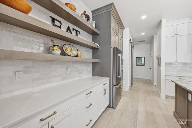3254 W Miners Farm Dr, Boise, ID 83714