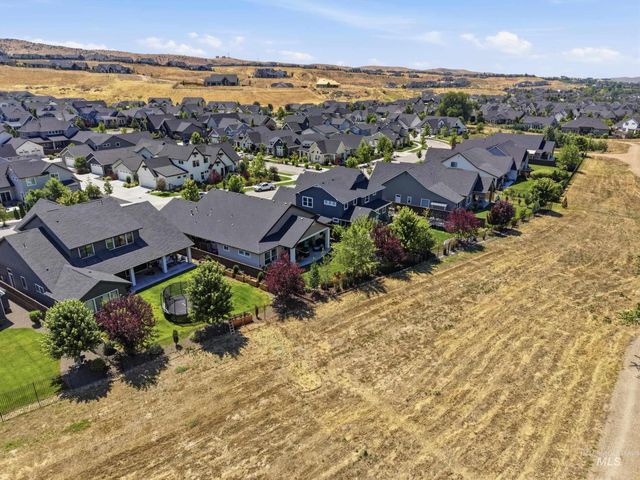 3254 W Miners Farm Dr, Boise, ID 83714
