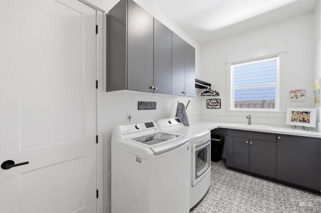 3254 W Miners Farm Dr, Boise, ID 83714
