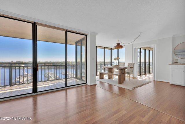 4401 LAKESIDE Drive 1204, Jacksonville, FL 32210