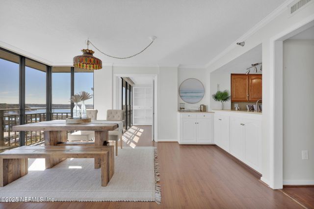 4401 LAKESIDE Drive 1204, Jacksonville, FL 32210