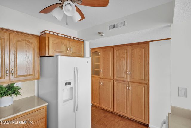 4401 LAKESIDE Drive 1204, Jacksonville, FL 32210