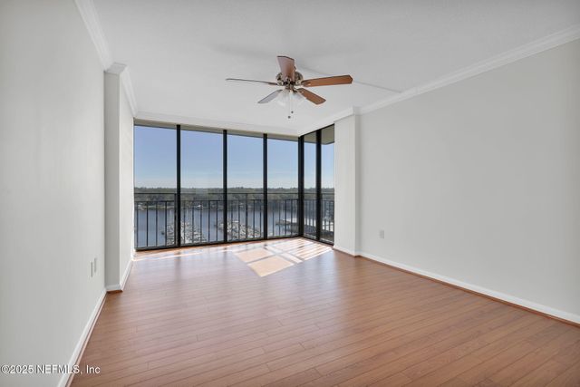 4401 LAKESIDE Drive 1204, Jacksonville, FL 32210