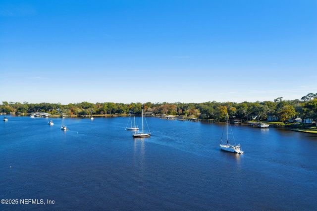 4401 LAKESIDE Drive 1204, Jacksonville, FL 32210