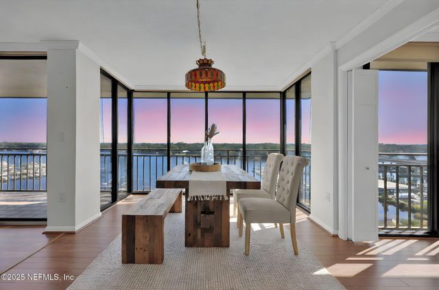 4401 LAKESIDE Drive 1204, Jacksonville, FL 32210