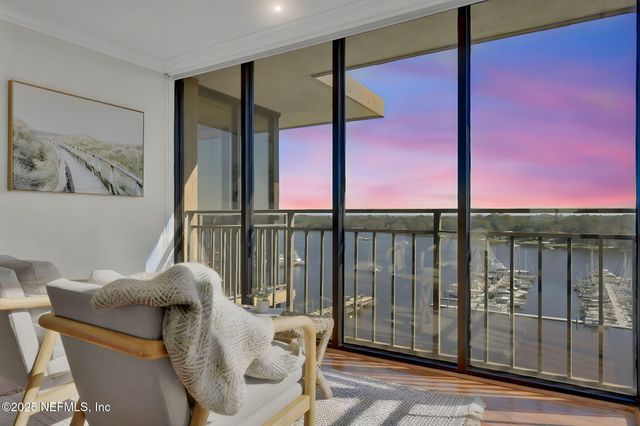 4401 LAKESIDE Drive 1204, Jacksonville, FL 32210