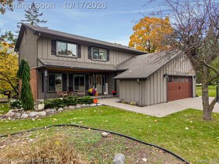 21140 Harrington Street, Clinton Township, MI 48036