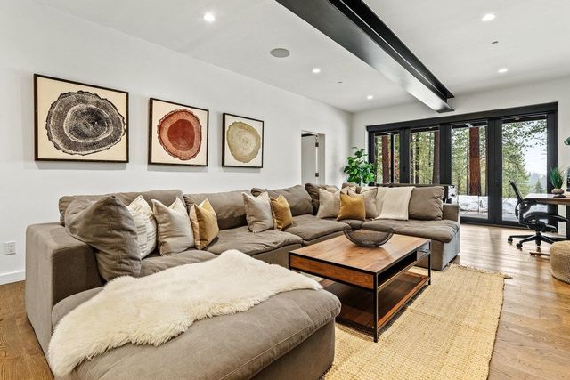 19140 Glades Place, Truckee, CA 96161