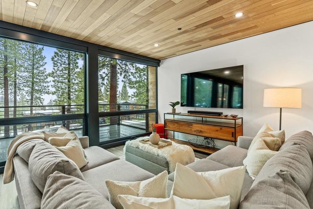 19140 Glades Place, Truckee, CA 96161