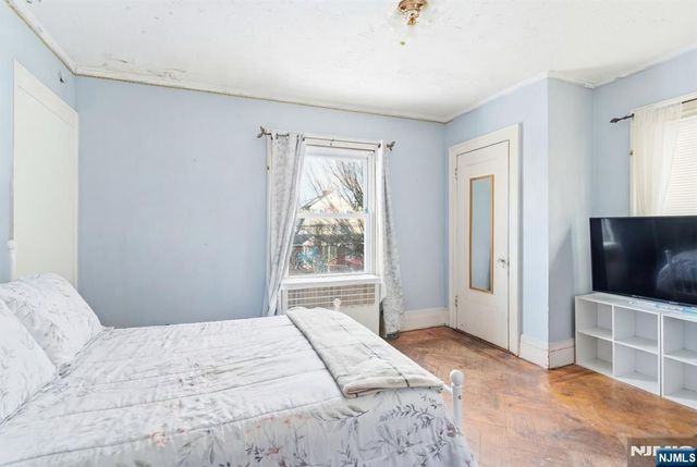 46 N 10th Street, Newark, NJ 07107