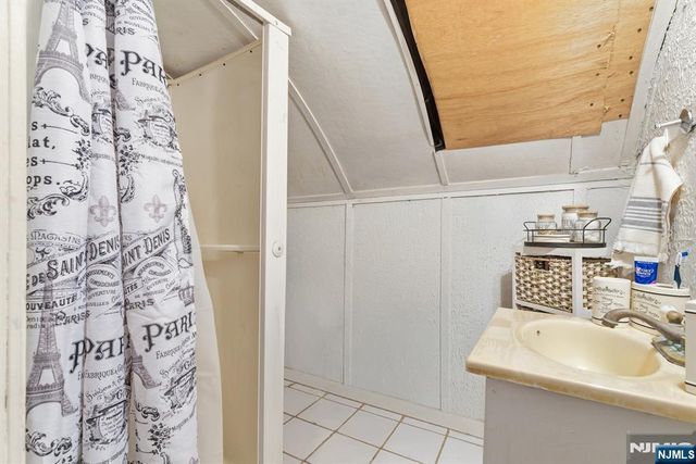 46 N 10th Street, Newark, NJ 07107