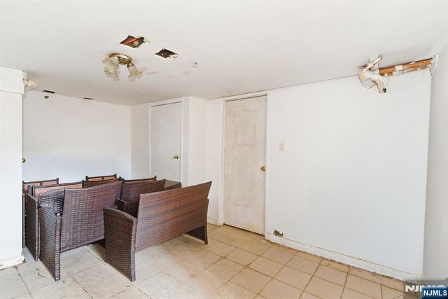 46 N 10th Street, Newark, NJ 07107