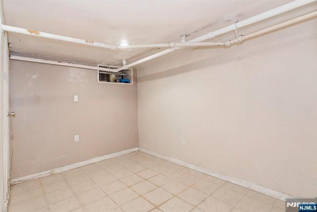 46 N 10th Street, Newark, NJ 07107